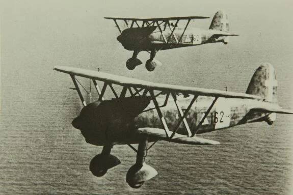 Soubor:Fiat CR-42.jpg – Wikipedie