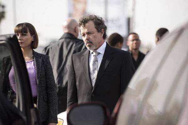Closer: Nové případy - Ohlédnutí 3/5 - Z filmu - Julie Ann Emery, Curtis Armstrong