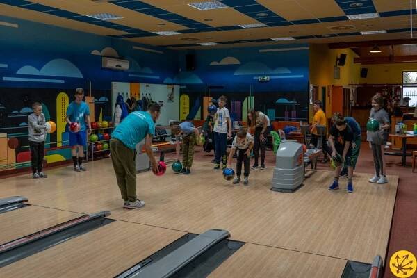 b-Bowling 2023_24.jpg