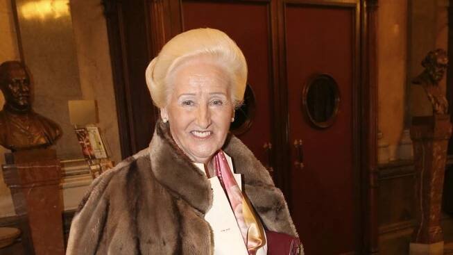 Milovala módu, růžovou a kožichy: V 90 letech zemřela první dáma české kosmetiky Olga Knoblochová. Připomeňme si ji na fotkách - Super.cz