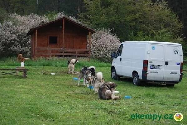Nejlepší kempy Řeka Berounka | eKempy.cz > autokempy, apartmány, bungalovy, mobilní domy, chatky, ubytování v ČR