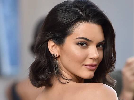 Kendall Jenner Looks Exactly Like Kris With This Pixie 'Cut'