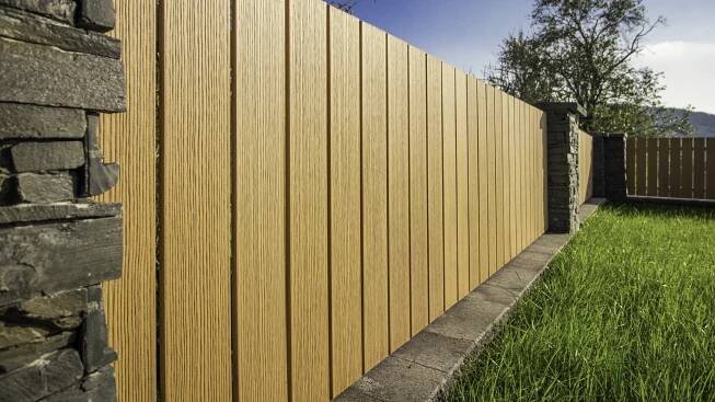 Ploty z materiálu WoodPlastic® skvěle doplní vaši novou terasu