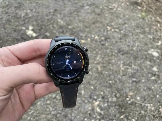 obsah baleni ticwatch 3 pro gps