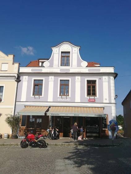 Dům čp. 49 na Náměstí Jiřího z Poděbrad - Nový Knín