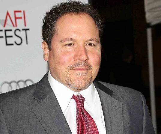 Jon Favreau Biography - Facts, Childhood, Family Life & Achievements