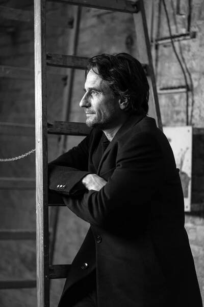 Oliver Mommsen - Fitz + Skoglund Agents
