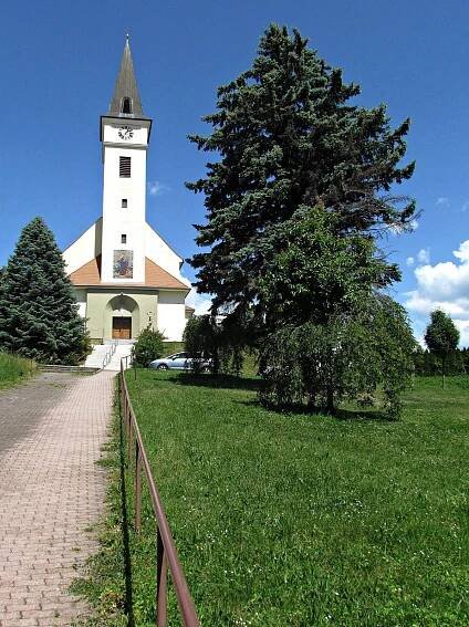 Fotogalerie Prakšice - kostel Krista Krále - č. 2374753 | Turistika.cz
