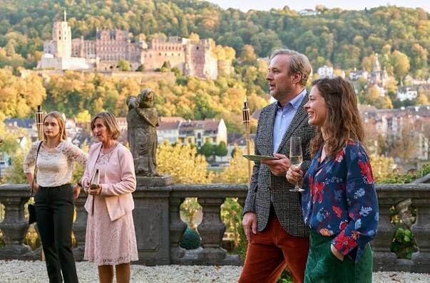 Hotel Heidelberg - Wir sind die Neuen - Z filmu - Stephan Grossmann, Meike Droste