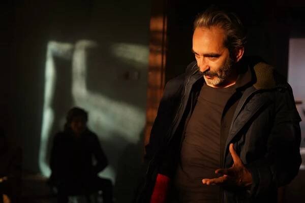 Adım Farah - Seni Kendime Sakladım - Z filmu - Fırat Tanış
