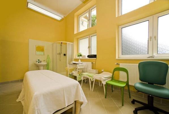 Zakázková výroba nábytku a kuchyní na míru | návrhy interiéru | NANTE interiér 