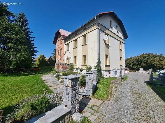 Prodej  rodinného domu 335 m², pozemek 2 708 m², Hlinsko - Blatno, okres Chrudim