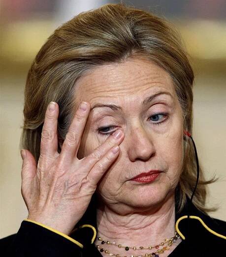Mít jeden e-mail bylo jednodušší. A tajná data neunikla, tvrdí Clintonová
