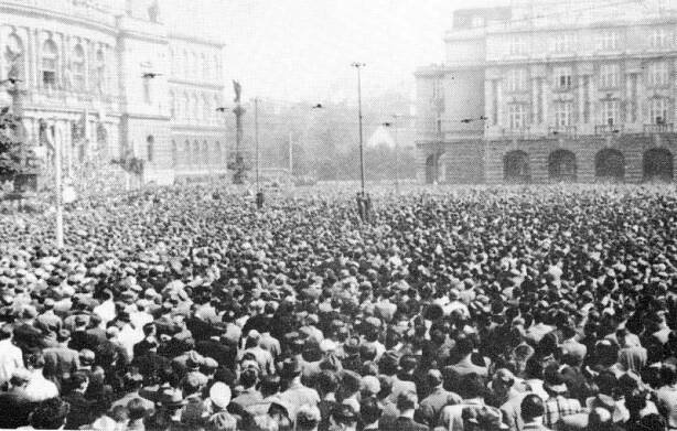 Obrazem: 85 let od mnichovské dohody. Historické snímky z podpisů i vítání Hitlera