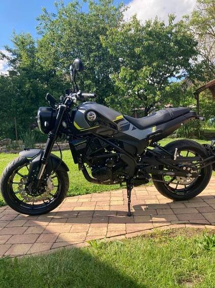 Benelli Leoncino 250