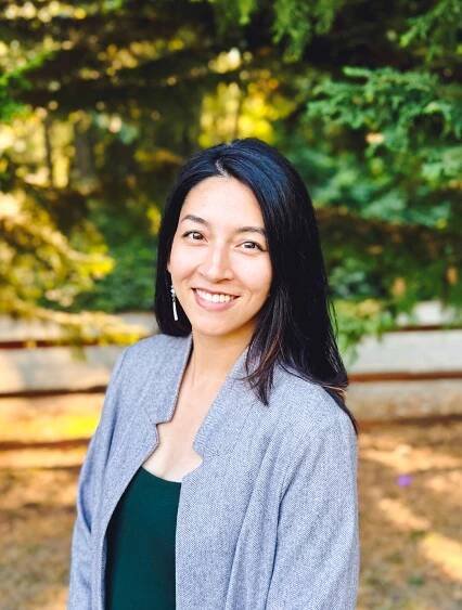 Alexandra Carlton, Broker