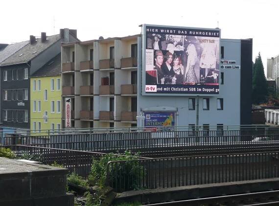 Digitální billboard – Wikipedie