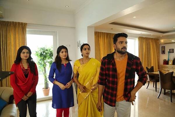 Santhanam - Sakka Podu Podu Raja - Z filmu