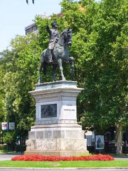 Soubor:Madrid - Monumento a Manuel Gutiérrez de la Concha, Marqués del Duero 3.jpg – Wikipedie