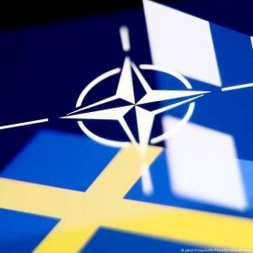 Finland's FM hints at joining NATO without Sweden