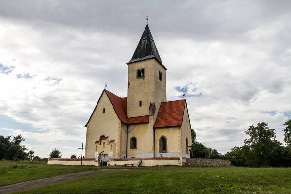 Kostel svatého Jakuba (Chvojen)