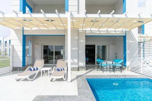 Bazén v ubytování Casa Blue Resort nebo v jeho okolí