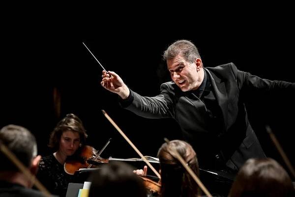 Tomáš Hanus: Jako dirigent musím dýchat s jevištěm