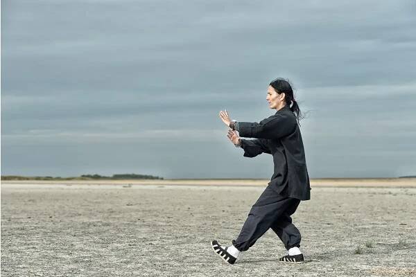 How to Move Stagnant Qi: Simple Techniques for Energetic Flow - Ancestor Altars