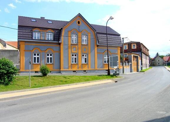 Jeneč