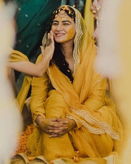 Bigg Boss Contestant Priya Malik Ties The Knot With Fiancé Karan Bakshi-