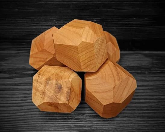 WOOD PUNK – dřevěné balanční kameny (třešeň / cherry wood)