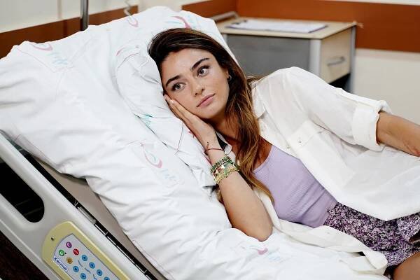 Láska s vůní oliv - Epizoda 9 - Z filmu - Ayça Aysin Turan