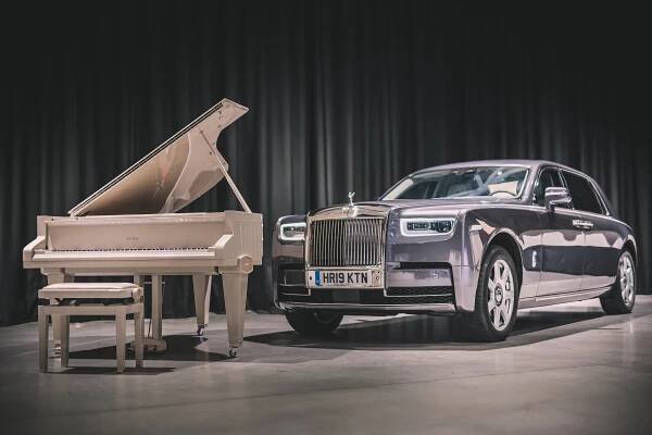 Focení s Rolls-Royce Phantom a PETROF Stingray | PETROF, spol. s r.o.