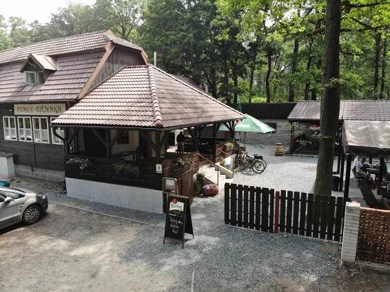 Restaurace Hájenka Kersko - Svatební místa - Svatební kompas