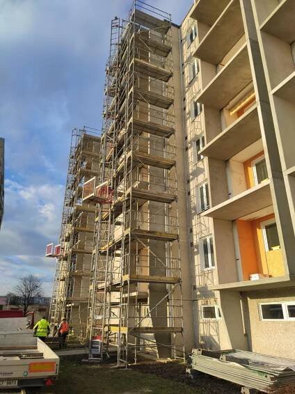 Půjčovna lešení a bednění Pardubice | SPAV s.r.o.