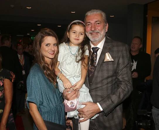 7995-daniel-hulka-barbora-klement-hulkova-rozarka-hulkova-1 - VIPshow