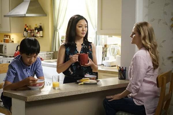 Huangovi v Americe - Help Unwanted? - Z filmu - Ian Chen, Constance Wu, Chelsey Crisp