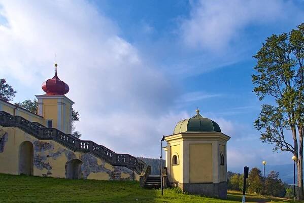 Výlet - Klášter Hedeč a Dolní Morava-Stezka v oblacích 