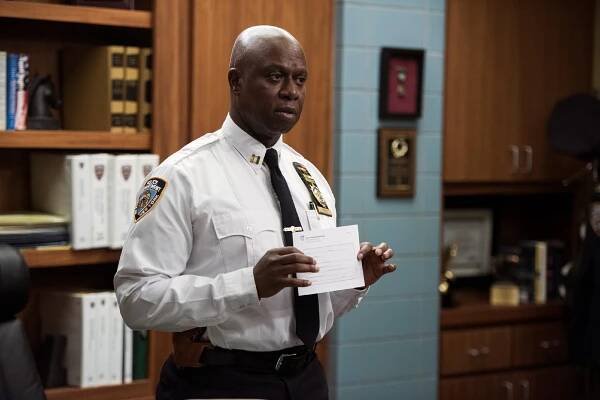 Brooklyn 99 - Sabotáž (S02E19) (2015)