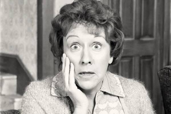 18-fascinating-facts-about-jean-stapleton