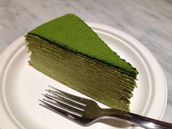 A THOUSAND CREPES — Moments Parfaits