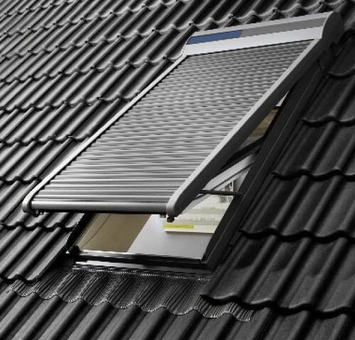 Účinnost venkovního stínění u střešních oken VELUX v klimatických podmínkách České republiky