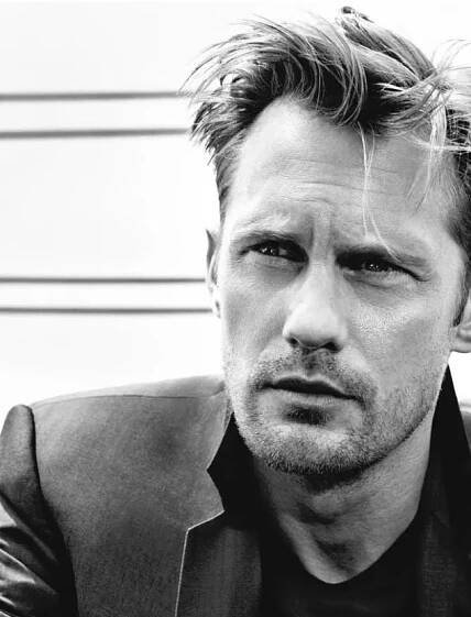 Alexander Skarsgard - Stellan Online