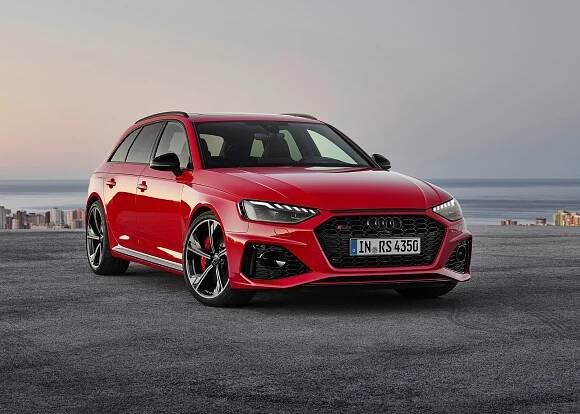 Audi má nový super rychlý kombík. RS 4 Avant stíhá stovku za 4,1 sekundy