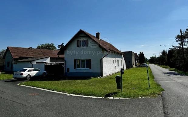 Prodej rodinný dům - Spodní, Chleby, 88 m2
