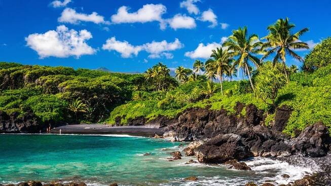 The Citi Premier Card Welcome Bonus Could Get You Four Round-Trip Tickets to Hawaii