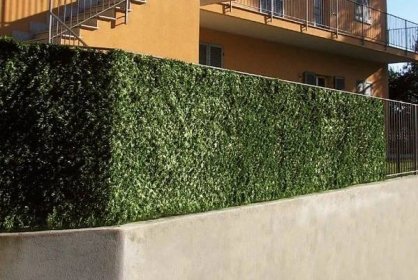 Umělé živé ploty a zástěny pro zajištění soukromí na zahradě i na balkoně
