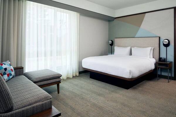 Courtyard By Marriott Santa Barbara Downtown Hotel Exterior photo