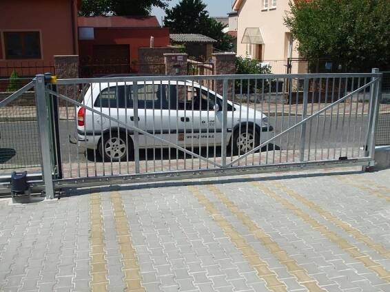 Posuvné vjezdové brány Plzeň