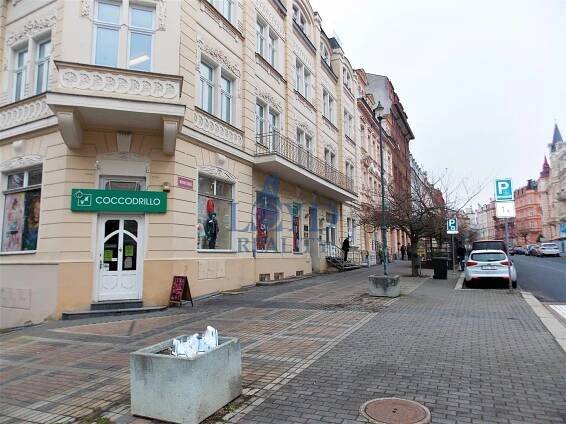 Obchod v centru města Karlovy Vary | Loyd - reality, s. r. o.